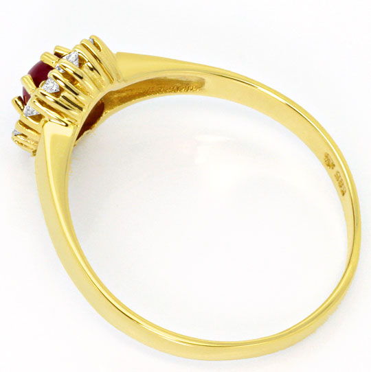 Foto 3 - Gelbgold-Ring mit 0,65ct Rubin Cabochon und Brillanten, S4559